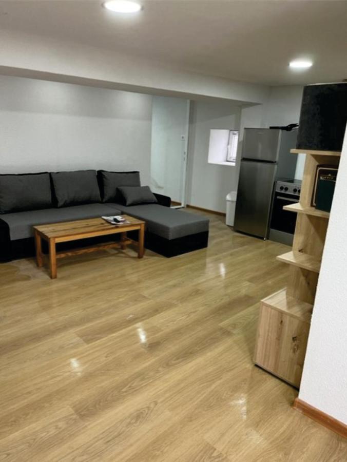 Demo'S Place Gusinje 外观 照片